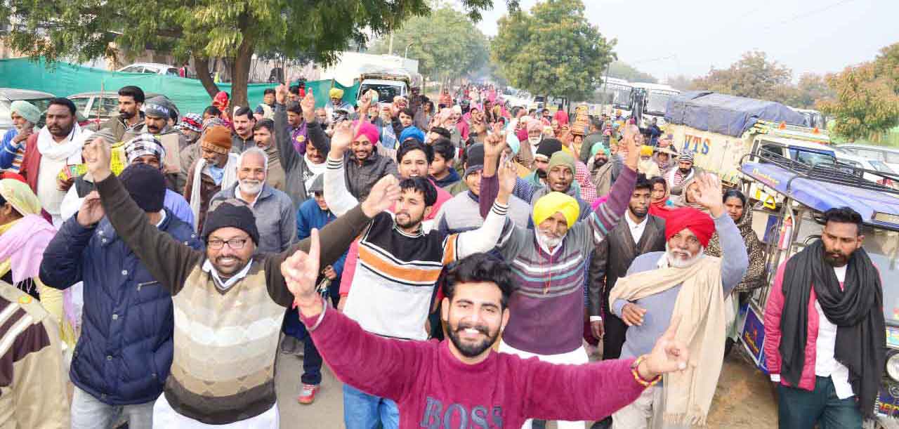 Live ! ਪਵਿੱਤਰ MSG ਭੰਡਾਰਾ : ਨੱਚਦੀ-ਗਾਉਂਦੀ ਸਾਧ-ਸੰਗਤ ਪੁੱਜ ਰਹੀ ਪੰਡਾਲ ’ਚ