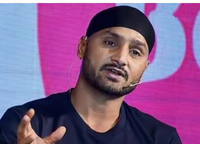 ਕ੍ਰਿਕਟਰ ਹਰਭਜਨ ਸਿੰਘ ਦੇ ਨਾਂਅ ‘ਤੇ ਫਰਜ਼ੀ ਖਾਤਾ ਬਣਾ ਕੇ ਮੰਗੇ ਪੈਸੇ