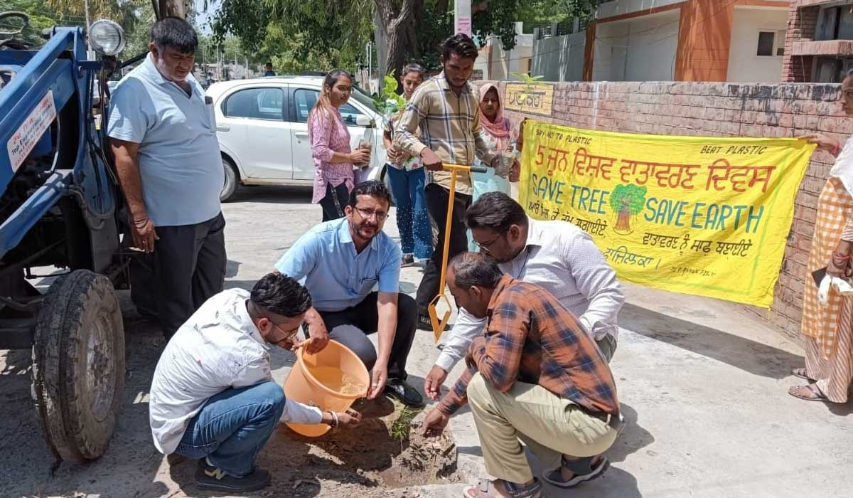 ਵਿਸ਼ਵ ਵਾਤਾਵਰਣ ਦਿਵਸ ਮੌਕੇ ਲਾਏ ਪੌਦੇ