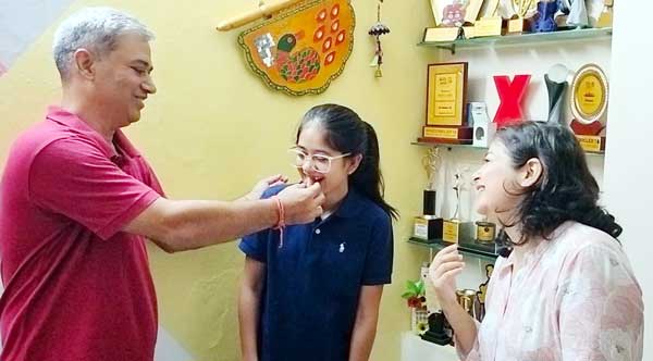 ਇੰਗਲੈਂਡ ਵਿਖੇ ਨੋਬਲ ਪੁਰਸਕਾਰ ਜੇਤੂ ਅਧਿਆਪਕਾਂ ਨੂੰ ਸੰਬੋਧਨ ਕਰੇਗੀ ਲੁਧਿਆਣਾ ਦੀ 16 ਸਾਲਾ ਨਮਿਆ ਜੋਸ਼ੀ