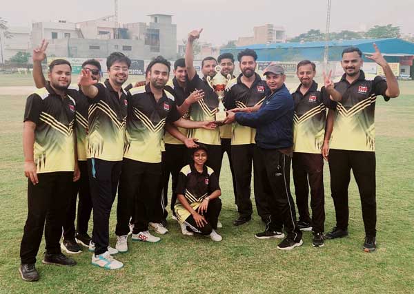 Cricket Match : ਟੀ.ਐਲ.ਟੀ. ਟੀਮ ਨੇ ਡਿਜੀ ਹੱਲਾ ਟੀਮ ਨੂੰ 38 ਦੌਡ਼ਾਂ ਨਾਲ ਹਰਾਇਆ