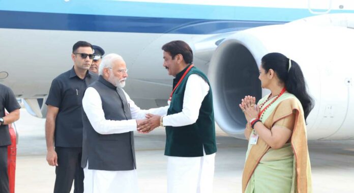 ਪ੍ਰਧਾਨ ਮੰਤਰੀ ਨਰਿੰਦਰ ਮੋਦੀ ਸਰਸਾ ਏਅਰਫੋਰਸ ਸਟੇਸ਼ਨ ’ਤੇ ਪਹੁੰਚੇ, ਰਾਜਸਥਾਨ ਲਈ ਹੋਏ ਰਵਾਨਾ