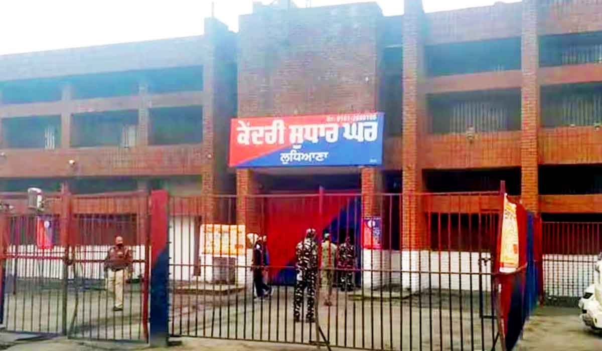 Ludhiana News: ਗਿਆਰਵੇਂ-ਬਾਰ੍ਹਵੇਂ ਮਹੀਨੇ ’ਚ ਮਿਲੇ ਮੋਬਾਇਲ, ਹੁਣ ਹੋਈ ਕਾਰਵਾਈ