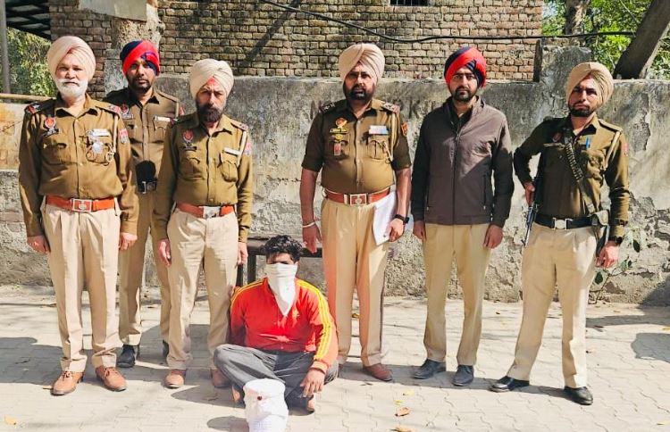 Faridkot News: ਦੇਸੀ ਪਿਸਟਲ ਤੇ ਦੋ ਰੌਦਾਂ ਸਮੇਤ ਇੱਕ ਵਿਅਕਤੀ ਕਾਬੂ