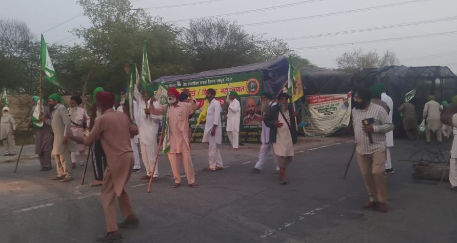 Farmers Protest: ਸ਼ੰਭੂ-ਖਨੌਰੀ ਬਾਰਡਰ ’ਤੇ ਵੱਡਾ ਐਕਸ਼ਨ, ਕਿਸਾਨ ਲਏ ਹਿਰਾਸਤ ’ਚ