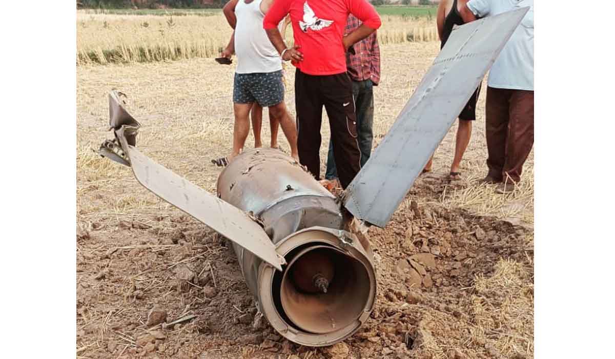 India Pakistan Attack News: ਭਾਰਤੀ ਫੌਜ ਨੇ ਸਰਸਾ ‘ਚ ਇਸ ਜਗ੍ਹਾ ਪਾਕਿਸਤਾਨੀ ਮਿਜ਼ਾਈਲ ਕੀਤੀ ਤਬਾਹ