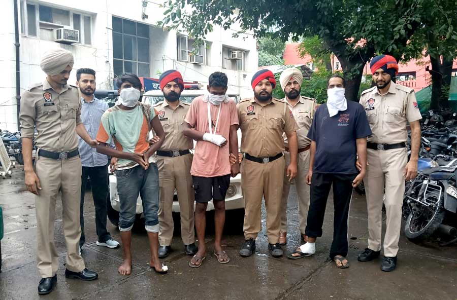 Loot Case In Punjab: ਔਰਤ ਦੀਆਂ ਅੱਖਾਂ ’ਚ ਮਿਰਚਾਂ ਪਾ ਕੇ ਲੁੱਟ-ਖੋਹਰ ਕਰਨ ਵਾਲੇ ਤਿੰਨ ਕਾਬੂ