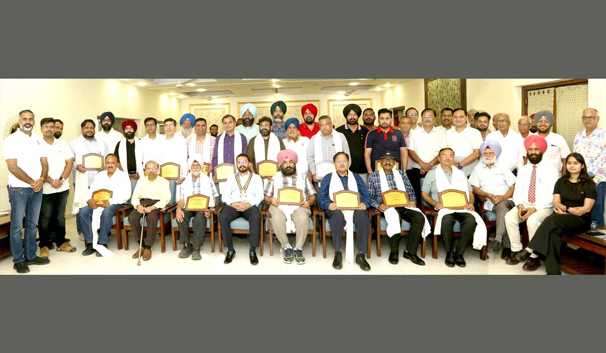 National Doctors Day: ਰੋਟਰੀ ਕਲੱਬ ਨੇ ਨੈਸ਼ਨਲ ਡਾਕਟਰਜ਼ ਦਿਵਸ ਤੇ ਚਾਰਟਿਡ ਅਕਾਊਂਟੈਟ ਦਿਵਸ ਉਤਸ਼ਾਹ ਨਾਲ ਮਨਾਇਆ