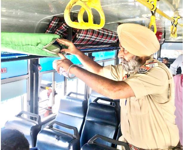 Independence Day: ਸੁਤੰਤਰਤਾ ਦਿਵਸ ਦੇ ਸੁਰੱਖਿਆ ਪ੍ਰਬੰਧਾਂ ਨੂੰ ਲੈ ਕੇ ਜ਼ਿਲ੍ਹੇ ਦੇ ਰੇਲਵੇ ਸਟੇਸ਼ਨਾਂ ਅਤੇ ਬੱਸ ਸਟੈਡਾਂ ’ਤੇ ਚਲਾਇਆ ਗਿਆ ਸਪੈਸ਼ਲ ਸਰਚ ਆਪ੍ਰੇਸ਼ਨ