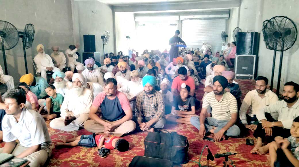 Naam Charcha: ਪਵਿੱਤਰ ਅਵਤਾਰ ਮਹੀਨੇ ਦੀ ਖੁਸ਼ੀ ’ਚ ਨਾਮ ਚਰਚਾ ਕਰਕੇ ਗਾਇਆ ਗੁਰੂ ਜੱਸ