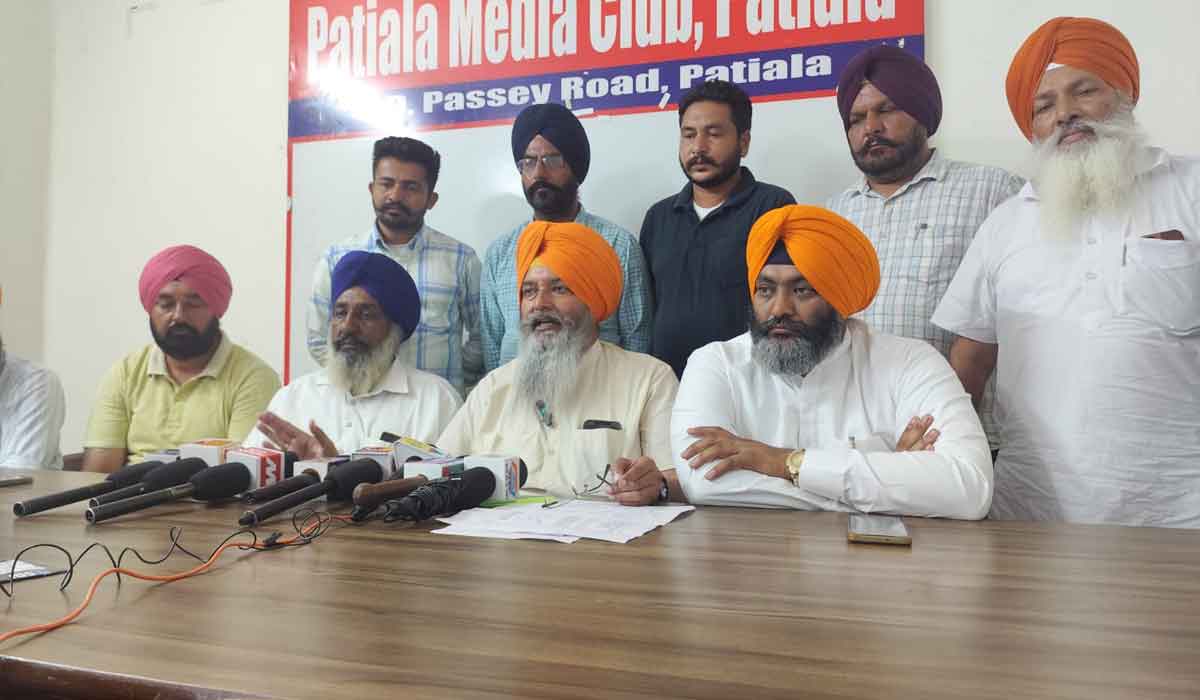 Patiala News: ਪਟਿਆਲਾ ਦੇ ਬੇਲਰਾਂ ਦੀ ਚੇਤਾਵਨੀ, ਪਰਾਲੀ ਦਾ ਰੇਟ ਨਾ ਵਧਿਆ ਤਾਂ ਰੁਕ ਜਾਵੇਗਾ ਸਾਰਾ ਕੰਮ!