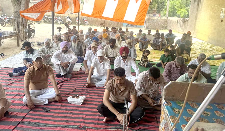 Naam Charcha: ਪਵਿੱਤਰ ਗੁਰਗੱਦੀ ਮਹੀਨੇ ਦੀ ਖੁਸ਼ੀ ’ਚ ਨਾਮ ਚਰਚਾ ਕਰਕੇ ਸਾਧ-ਸੰਗਤ ਨੇ ਗਾਇਆ ਗੁਰੂ ਜੱਸ