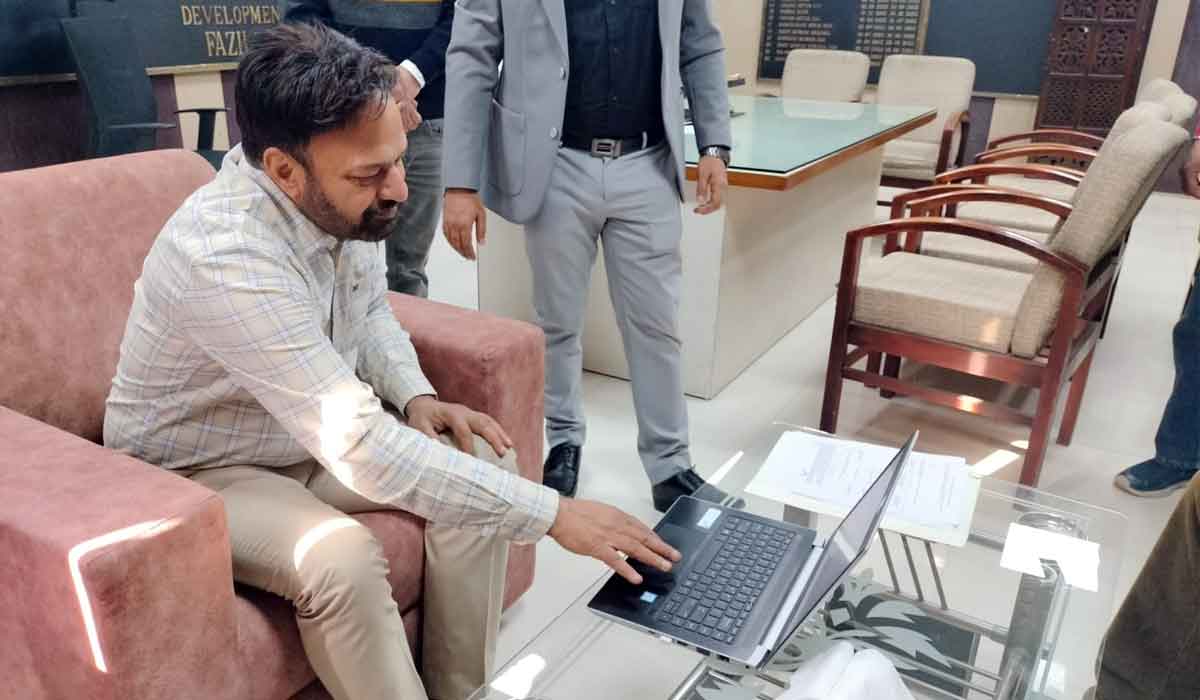 Fazilka News: ਅੱਜ ਹੋਵੇਗੀ ਦਾਖਲ ਨਾਮਜ਼ਦਗੀ ਪੱਤਰਾਂ ਦੀ ਪੜਤਾਲ, ਜ਼ਿਲ੍ਹਾ ਪ੍ਰੀਸ਼ਦ ਲਈ ਕੁੱਲ 95 ਤੇ ਪੰਚਾਇਤ ਸੰਮਤੀ ਲਈ ਕੁੱਲ 510 ਨਾਮਜ਼ਦਗੀ ਪੱਤਰ ਹੋਏ ਦਾਖਲ