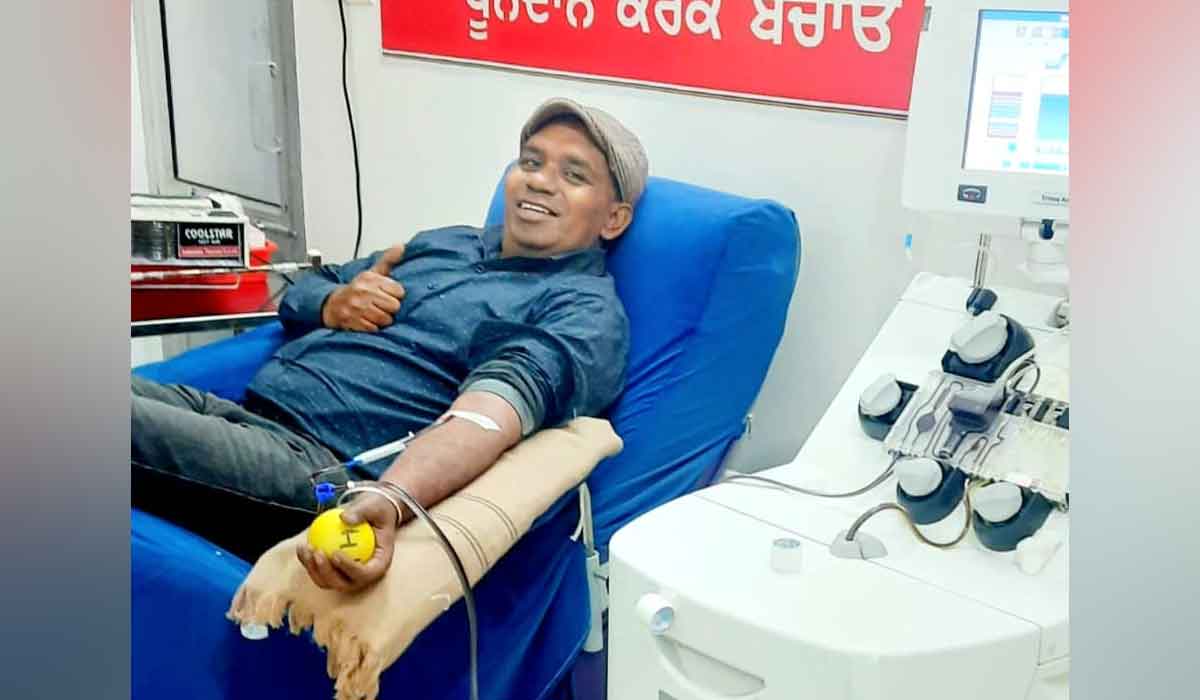 Sunam News: ਐਮਰਜੰਸੀ ’ਚ ਪਲੇਟਲੈਟਸ ਸੈੱਲ ਦਾਨ ਕਰਕੇ ਮਰੀਜ਼ ਦੀ ਬਚਾਈ ਜਾਨ