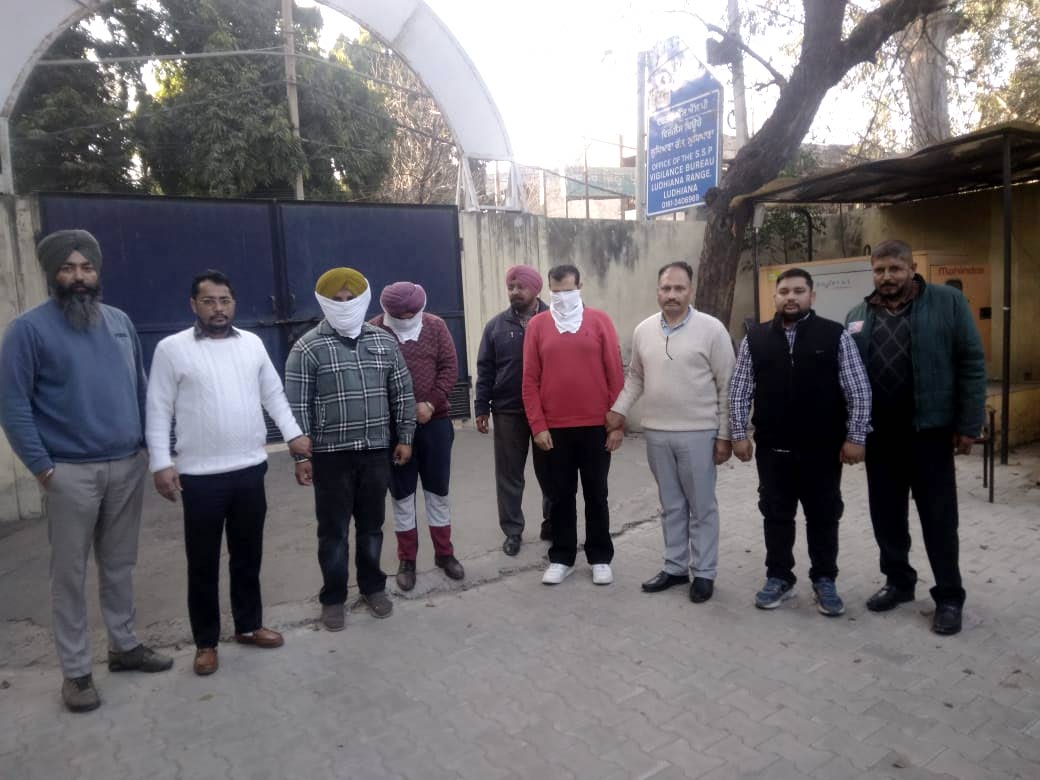 Bribery Case Punjab: ਦੋ ਸੀਨੀਅਰ ਇੰਡਸਟਰੀਅਲ ਪ੍ਰਮੋਸਨਲ ਅਫ਼ਸਰ ਅਤੇ ਟਰੇਡ ਅਸਿਸਟੈਂਟ ਰਿਸ਼ਵਤ ਲੈਂਦੇ ਰੰਗੇ ਹੱਥੀਂ ਕਾਬੂ