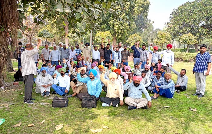 Electricity Bill 2025 News: ਬਿਜਲੀ ਕਾਮਿਆਂ ਨੇ ਬਿਜਲੀ ਬਿੱਲ 2025 ਵਿਰੁੱਧ ਸਬ ਡਵੀਜਨ ਪੱਧਰ ’ਤੇ ਰੈਲੀਆਂ ਕਰਕੇ ਕਾਪੀਆਂ ਸਾੜੀਆਂ