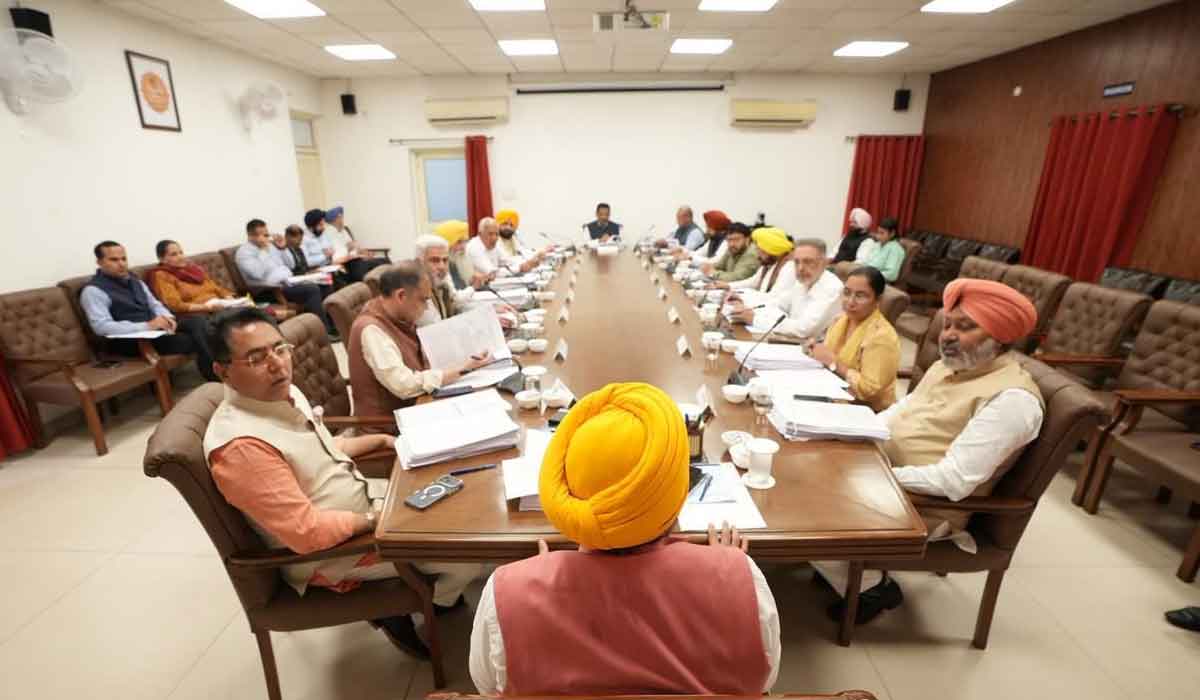 ਮੁੱਖ ਮੰਤਰੀ ਭਗਵੰਤ ਸਿੰਘ ਮਾਨ ਦੀ ਅਗਵਾਈ ਹੇਠ ਵਜ਼ਾਰਤ ਵੱਲੋਂ ‘ਮੁੱਖ ਮੰਤਰੀ ਮਾਵਾਂ ਧੀਆਂ ਸਤਿਕਾਰ ਯੋਜਨਾ’ ਸ਼ੁਰੂ ਕਰਨ ਲਈ ਹਰੀ ਝੰਡੀ; 97 ਫੀਸਦ ਤੋਂ ਵੱਧ ਔਰਤਾਂ ਨੂੰ ਹਰੇਕ ਮਹੀਨੇ 1000–1500 ਰੁਪਏ ਸਨਮਾਨ ਰਾਸ਼ੀ ਮਿਲੇਗੀ