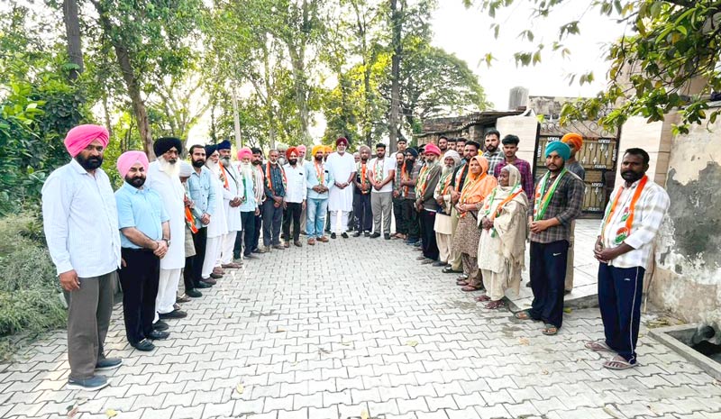 Punjab Congress: ਕਾਕਾ ਰਣਦੀਪ ਸਿੰਘ ਦੀ ਮੌਜ਼ੂਦਗੀ ‘ਚ ਕਈ ਪਰਿਵਾਰਾਂ ਨੇ ਫੜਿਆ ਪਾਰਟੀ ਦਾ ਪੱਲਾ