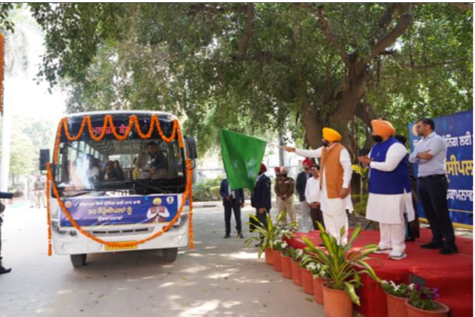 Singapore Training: ਪੰਜਾਬ ਸਰਕਾਰ ਨੇ ਸਰਕਾਰੀ ਸਕੂਲਾਂ ਦੇ ਪ੍ਰਿੰਸੀਪਲਾਂ ਦਾ 8ਵਾਂ ਬੈਚ ਆਧੁਨਿਕ ਸਿੱਖਿਆ ਸਿਖਲਾਈ ਲਈ ਸਿੰਗਾਪੁਰ ਭੇਜਿਆ