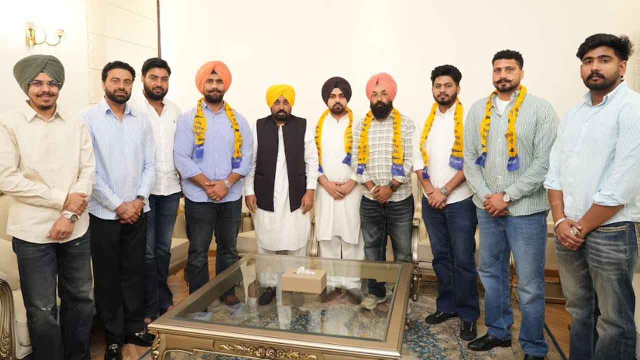 Aam Aadmi Party: ਮਸ਼ਹੂਰ ਪਹਿਲਵਾਨ ਜੱਸਾ ਪੱਟੀ ਆਪਣੀ ਟੀਮ ਸਮੇਤ ਆਮ ਆਦਮੀ ਪਾਰਟੀ 'ਚ ਸ਼ਾਮਲ
