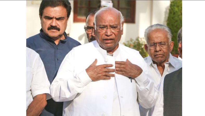 Haryana Congress News: ਹਰਿਆਣਾ ਰਾਜ ਸਭਾ ਚੋਣਾਂ ’ਚ ਕਰਾਸ-ਵੋਟਰਾਂ ਵਿਰੁੱਧ ਕਾਂਗਰਸ ਨੇ ਕੀਤੀ ਵੱਡੀ ਕਾਰਵਾਈ, 5 ਵਿਧਾਇਕਾਂ ਨੂੰ ਕੀਤਾ ਮੁਅੱਤਲ 