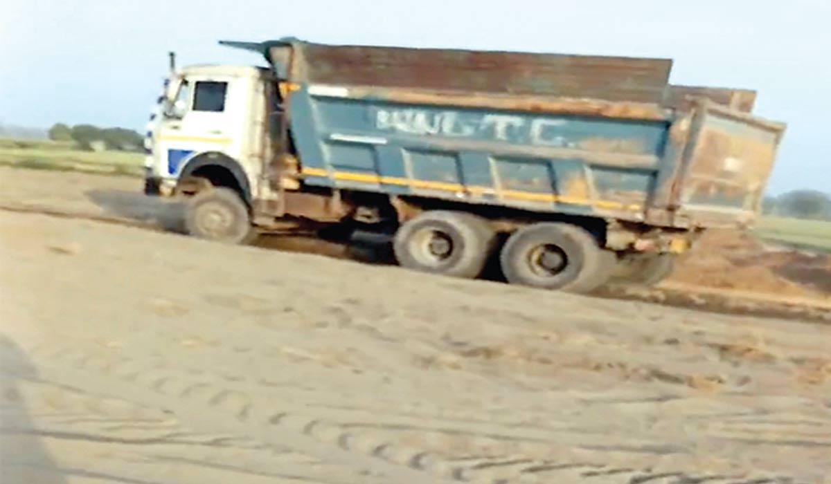 Illegal Mining: ਛਾਜਲੀ ’ਚ ਵੱਡੇ ਪੱਧਰ ’ਤੇ ਨਜਾਇਜ਼ ਮਾਈਨਿੰਗ ਦਾ ਧੰਦਾ ਜ਼ੋਰਾਂ ’ਤੇ