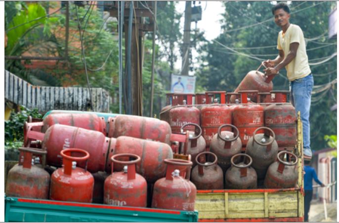 LPG Distribution Raid: ਇੰਡੀਅਨ ਆਇਲ ਦੀ ਵੱਡੀ ਕਾਰਵਾਈ, 10,600 ਨਿਰੀਖਣਾਂ ਤੋਂ ਬਾਅਦ ਕਈ ਏਜੰਸੀਆਂ ਨੂੰ ਨੋਟਿਸ 