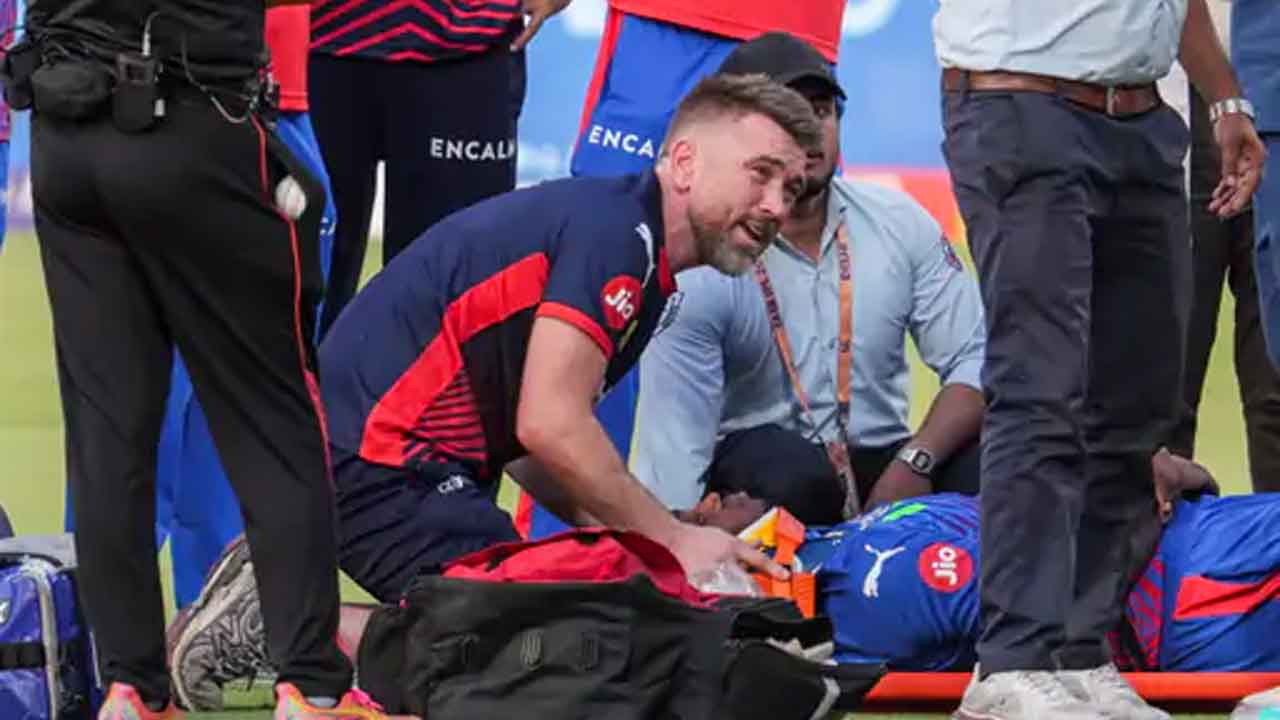 Lungi Ngidi Injury: ਅਫਰੀਕੀ ਗੇਂਦਬਾਜ਼ ਐਨਗਿਦੀ ਦੇ ਸਿਰ ’ਚ ਸੱਟ, ਐਂਬੁਲੈਂਸ ਰਾਹੀਂ ਹਸਪਤਾਲ ਲਿਜਾਇਆ ਗਿਆ