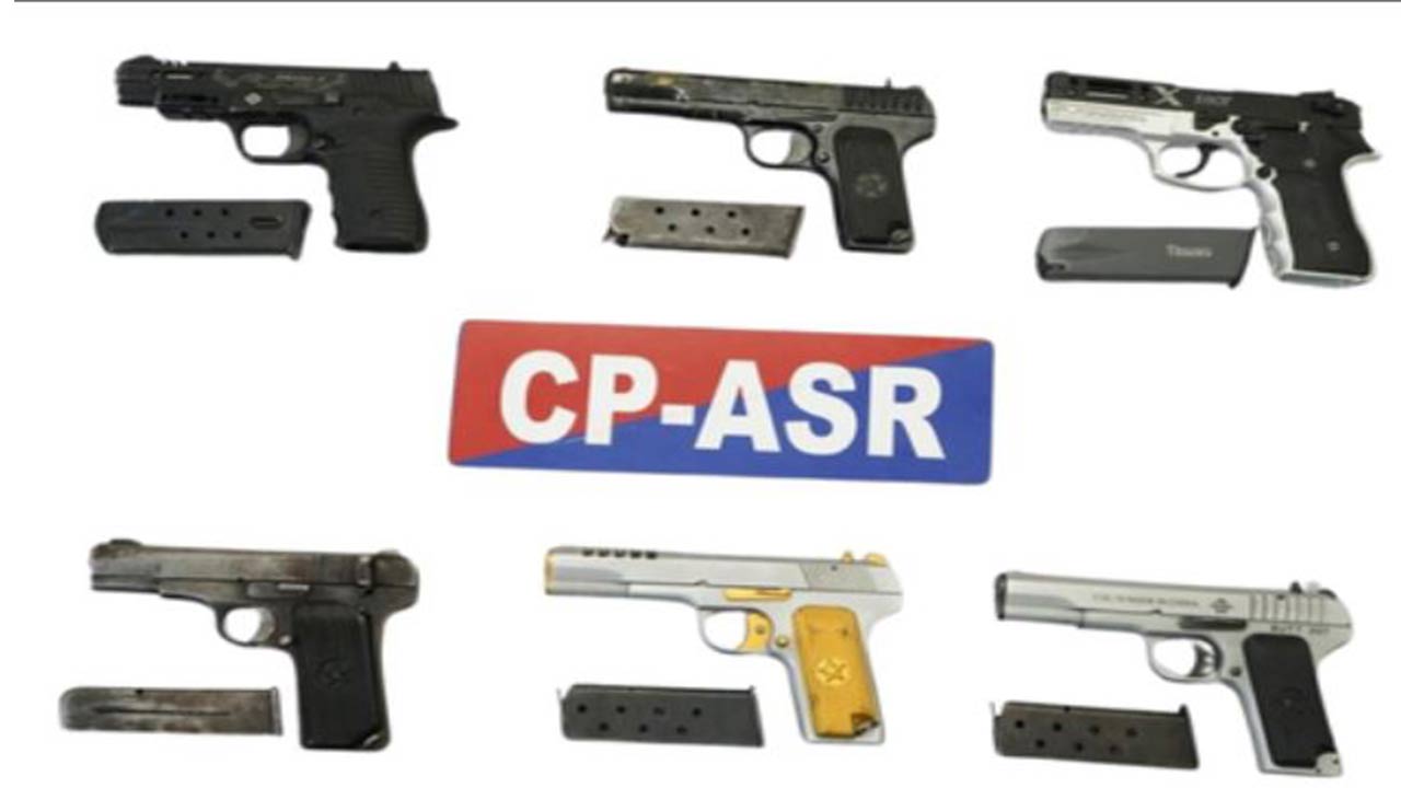 Punjab Crime News : ਅੰਮ੍ਰਿਤਸਰ ’ਚ ਆਧੁਨਿਕ ਪਿਸਤੌਲਾਂ ਸਮੇਤ ਛੇ ਤਸਕਰ ਗ੍ਰਿਫ਼ਤਾਰ, ਵੱਡੀ ਵਾਰਦਾਤ ਦੀ ਸੀ ਤਿਆਰੀ