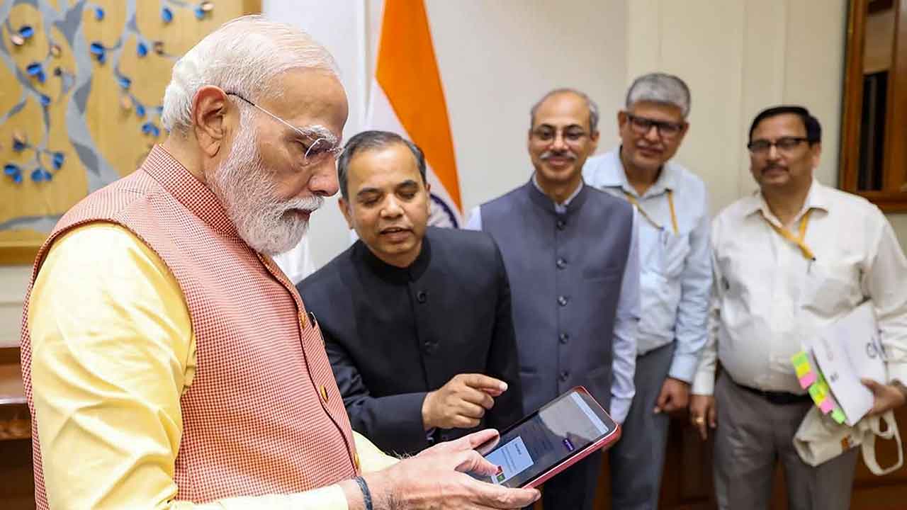 Mann Ki Baat: ਪ੍ਰਧਾਨ ਮੰਤਰੀ ਮੋਦੀ ਨੇ ਦੇਸ਼ ਦੀ ਜਨਤਾ ਨੂੰ ਯਾਦ ਕਰਵਾਈ ਜਿੰਮੇਵਾਰੀ, ਕਿਹਾ ਮੁਹਿੰਮ ਸਿਰੇ ਚੜ੍ਹਾਉਣਾ ਸਾਡਾ ਸਭ ਦਾ ਫਰਜ਼