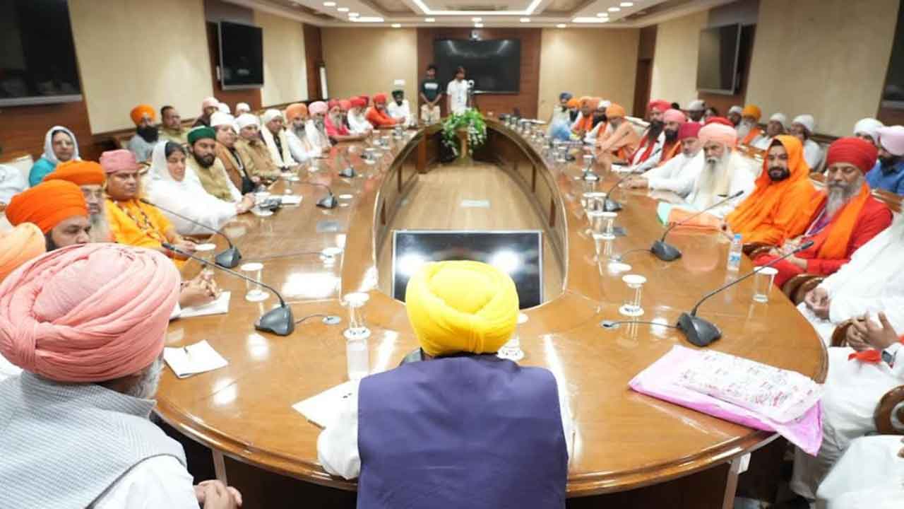 ਮੁੱਖ ਮੰਤਰੀ ਭਗਵੰਤ ਸਿੰਘ ਮਾਨ ਨੇ ਸ੍ਰੀ ਗੁਰੂ ਰਵਿਦਾਸ ਜੀ ਦੇ 650ਵੇਂ ਪ੍ਰਕਾਸ਼ ਪੁਰਬ ਨੂੰ ਸ਼ਾਨਦਾਰ ਢੰਗ ਨਾਲ ਮਨਾਉਣ ਲਈ ਲੜੀਵਾਰ ਸਮਾਗਮਾਂ ਨੂੰ ਅੰਤਿਮ ਰੂਪ ਦਿੱਤਾ