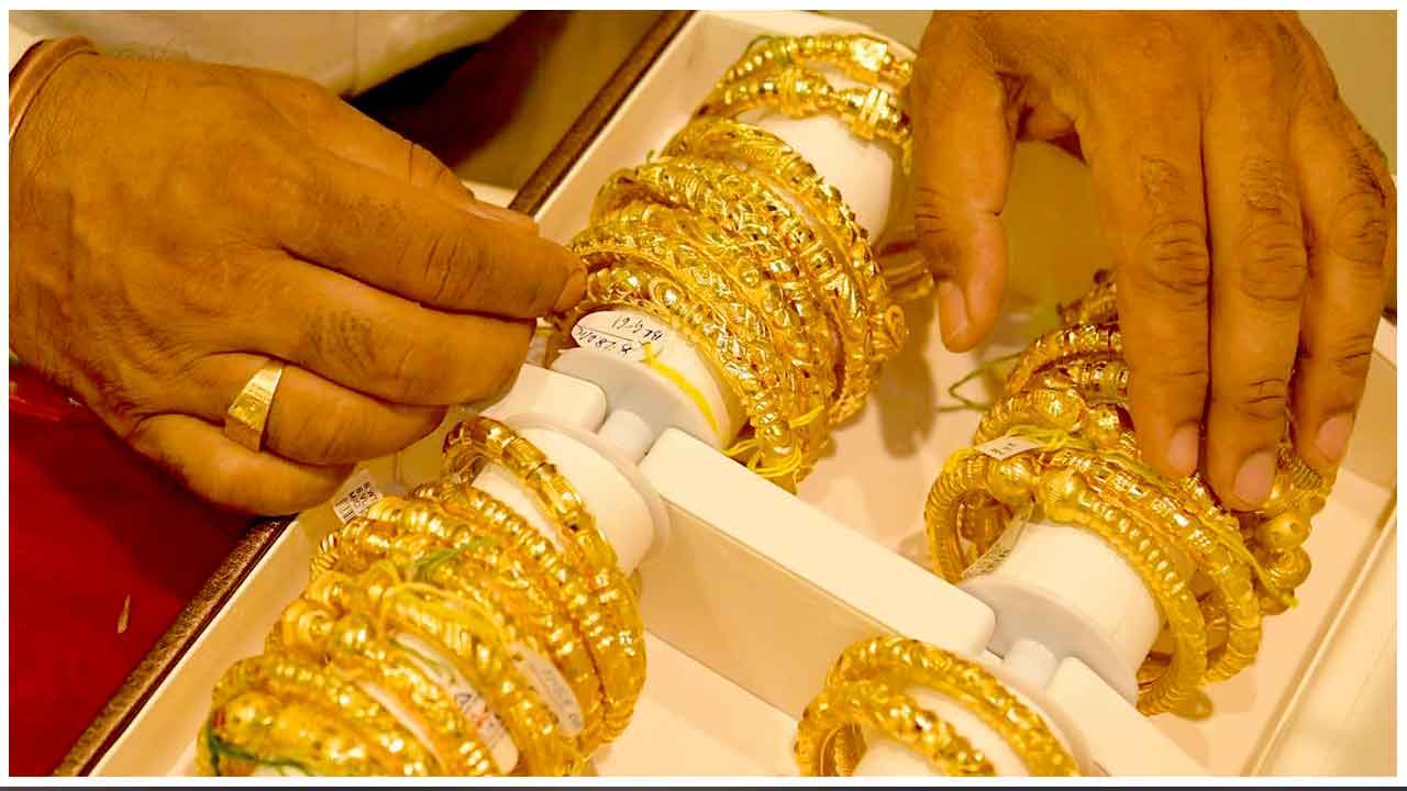 Gold Price Today: ਸੋਨੇ ਤੇ ਚਾਂਦੀ ਦੀਆਂ ਕੀਮਤਾਂ ’ਚ ਗਿਰਾਵਟ, ਜਾਣੋ ਅੱਜ ਦੇ ਨਵੇਂ ਰੇਟ