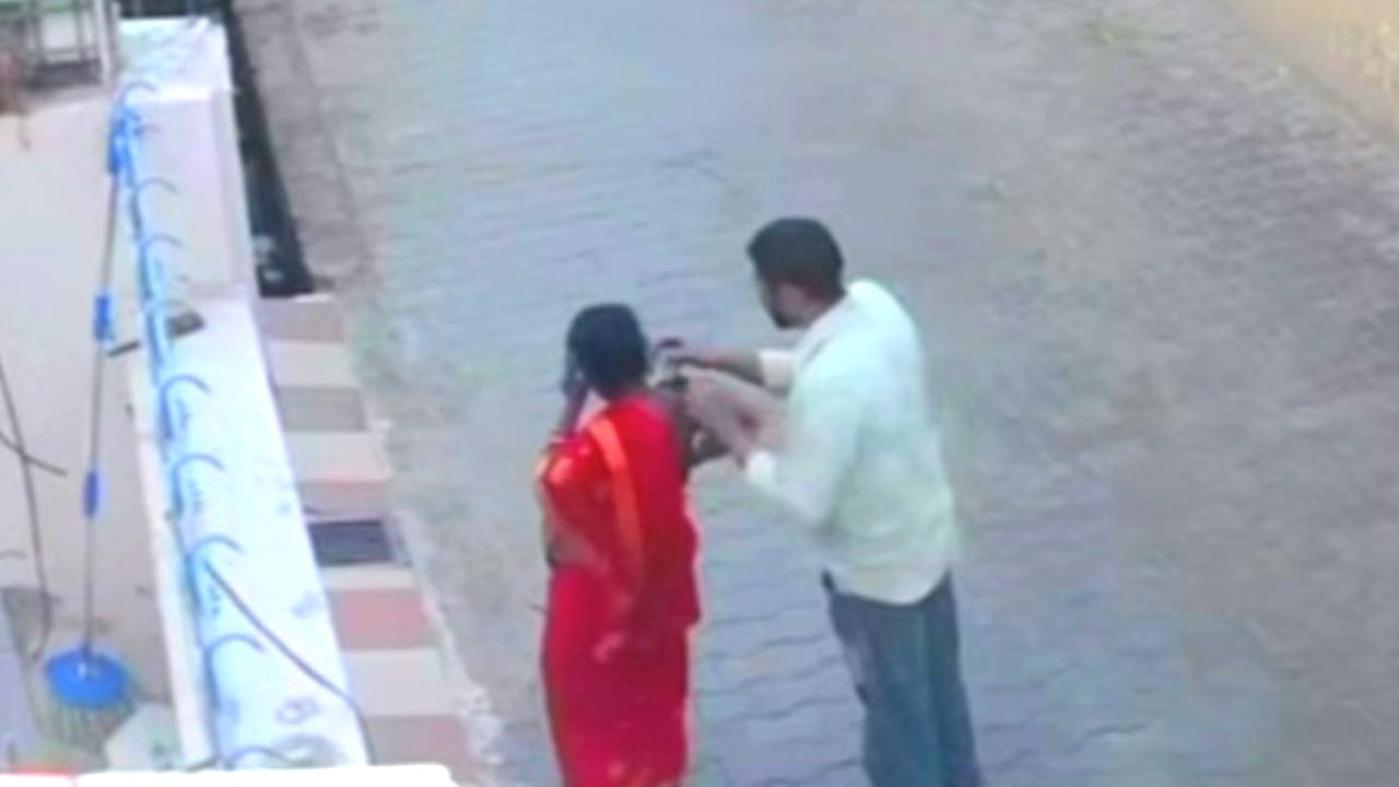 Snatching Case: ਦਿਨ-ਦਿਹਾੜੇ ਔਰਤ ਦੇ ਕੰਨਾਂ ’ਚੋਂ ਬਾਲੀਆਂ ਝਪਟ ਕੇ ਨੌਜਵਾਨ ਫਰਾਰ