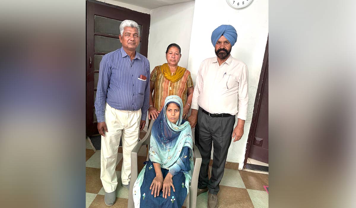 Social Service: ਸੰਗਰੂਰ ਦੇ ਸੇਵਾਦਾਰਾਂ ਨੇ ਗੁੰਮ ਹੋਈ ਲੜਕੀ ਦੀ ਸਾਂਭ-ਸੰਭਾਲ ਕਰਕੇ ਪਰਿਵਾਰਿਕ ਮੈਂਬਰਾਂ ਨਾਲ ਮਿਲਵਾਇਆ