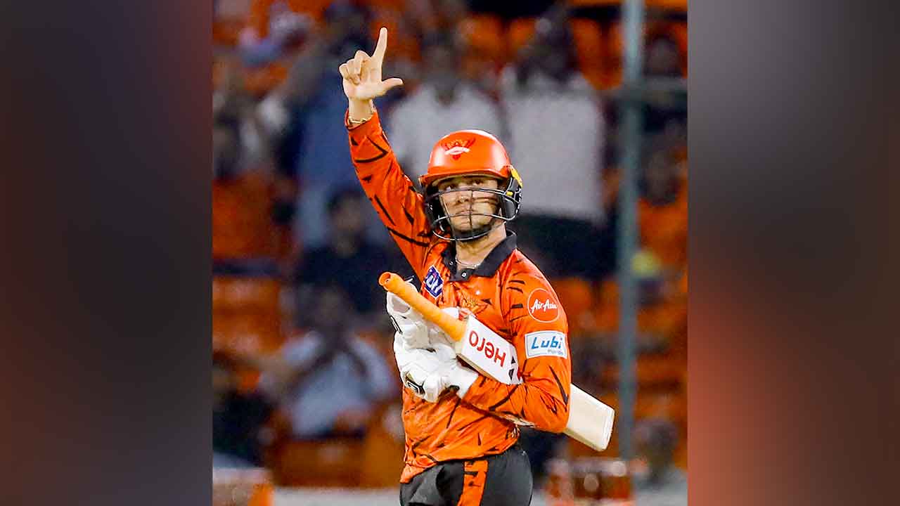 SRH vs DC: ਅਭਿਸ਼ੇਕ ਨੇ ਕੀਤੀ ਕੋਹਲੀ ਦੀ ਬਰਾਬਰੀ, 9ਵਾਂ ਟੀ20 ਸੈਂਕੜਾ ਲਾਇਆ