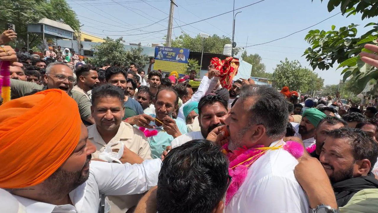 Barnala News: ਨਗਰ ਕੌਂਸਲ ਭਦੌੜ 'ਚ 'ਆਪ' ਨੇ  8 ਸੀਟਾਂ 'ਤੇ ਫੇਰਿਆ 'ਝਾੜੂ'