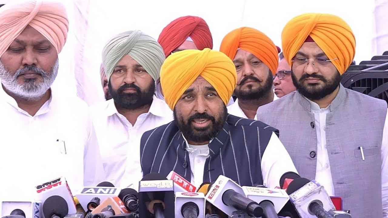 CM Punjab: ਮੋਦੀ ਸਰਕਾਰ ਖਾੜੀ ਜੰਗ ਦੀ ਆੜ ਵਿੱਚ ਲੋਕਾਂ ਤੋਂ ਆਪਣੀ ਵਿਦੇਸ਼ ਤੇ ਆਰਥਿਕ ਨੀਤੀ ਦੀਆਂ ਨਾਕਾਮੀਆਂ ਲੁਕਾਉਣ ਦੀ ਕੋਸ਼ਿਸ਼ ਕਰ ਰਹੀ: ਮੁੱਖ ਮੰਤਰੀ ਮਾਨ