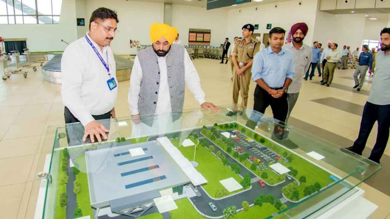 CM Punjab: ਹਲਵਾਰਾ ਹਵਾਈ ਅੱਡੇ ਦਾ ਨਾਂਅ ਸ਼ਹੀਦ ਕਰਤਾਰ ਸਿੰਘ ਸਰਾਭਾ ਦੇ ਨਾਂਅ 'ਤੇ ਹੋਵੇ: ਭਗਵੰਤ ਸਿੰਘ ਮਾਨ