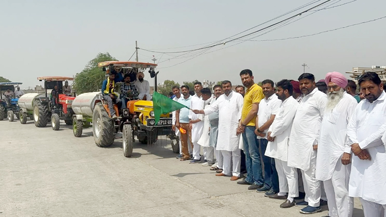 Jalalabad News: ਵਿਧਾਇਕ ਜਗਦੀਪ ਕੰਬੋਜ ਗੋਲਡੀ ਵੱਲੋਂ 21 ਗ੍ਰਾਮ ਪੰਚਾਇਤਾਂ ਨੂੰ ਪੀਣ ਵਾਲੇ ਪਾਣੀ ਦੇ ਟੈਂਕਰ ਭੇਂਟ