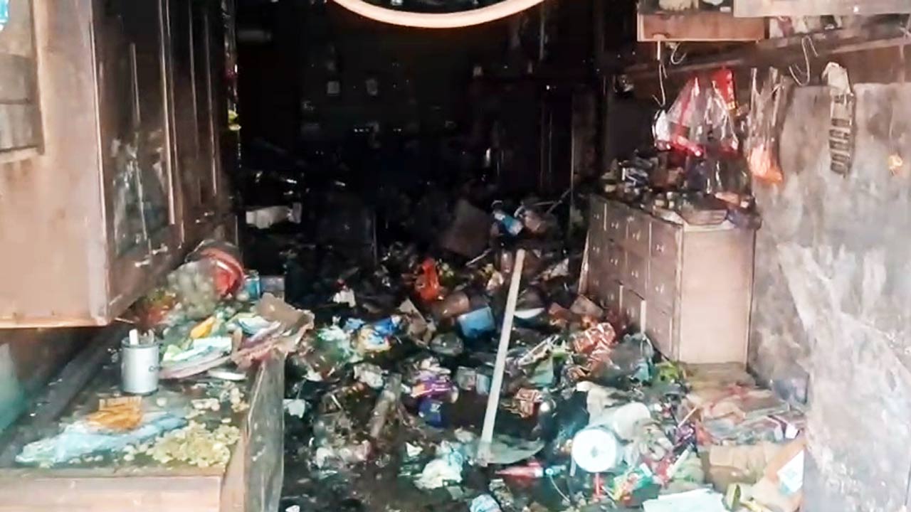 Fire Accident : ਕਰਿਆਨੇ ਦੀ ਦੁਕਾਨ ’ਚ ਅੱਗ ਲੱਗਣ ਨਾਲ ਲੱਖਾਂ ਦਾ ਸਮਾਨ ਸੜ ਕੇ ਸੁਆਹ