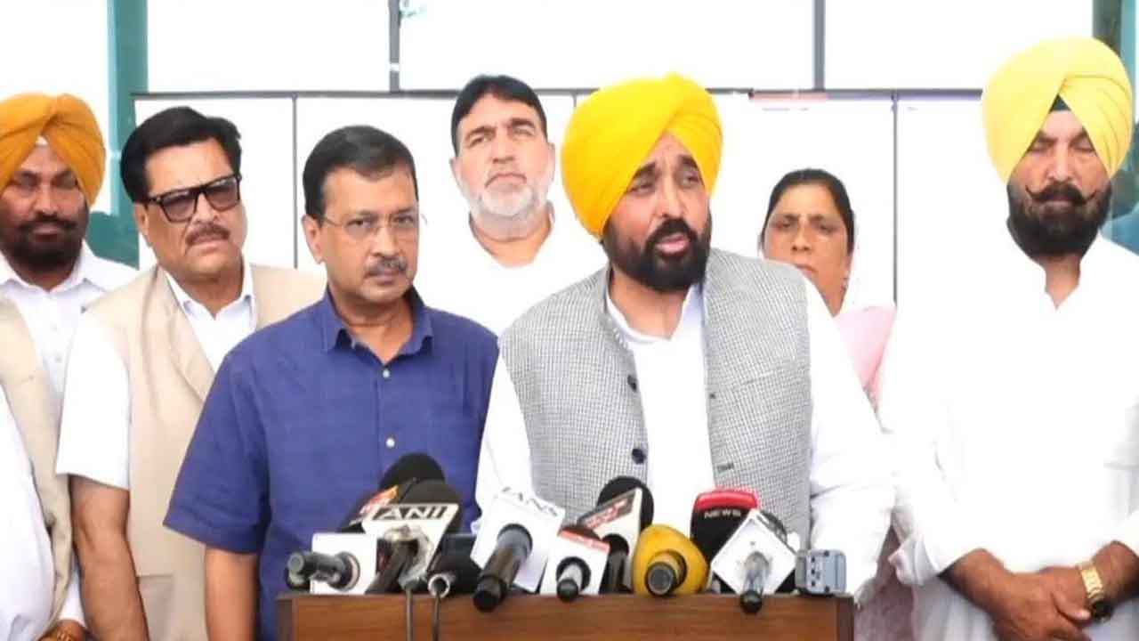 Neet Exam: ਕੇਜਰੀਵਾਲ ਦੀ ਅਪੀਲ 'ਤੇ ਸੀਐਮ ਭਗਵੰਤ ਮਾਨ ਦਾ ਨੀਟ ਪ੍ਰੀਖਿਆਰਥੀਆਂ ਲਈ ਪੰਜਾਬ ਰੋਡਵੇਜ਼ 'ਚ ਮੁਫ਼ਤ ਸਫ਼ਰ ਦਾ ਐਲਾਨ
