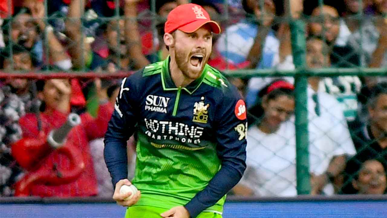 Phil Salt Injury: ਉਂਗਲੀ ਦੀ ਸੱਟ ਕਾਰਨ ਇੰਗਲੈਂਡ ਪਰਤੇ ਆਰਸੀਬੀ ਦੇ ਓਪਨਰ ਫਿਲ ਸਾਲਟ