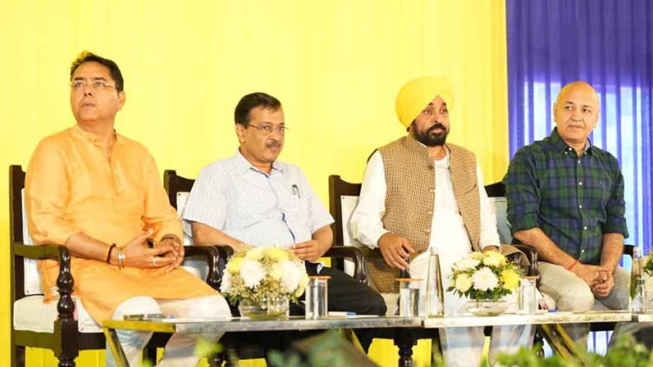 Punjab ਵਿੱਚ ਪ੍ਰੋ-ਇੰਕੰਬੈਂਸੀ, ਭਗਵੰਤ ਮਾਨ ਸਰਕਾਰ ਤੋਂ ਜਨਤਾ ਬੇਹੱਦ ਖੁਸ਼, ਫਿਰ ਸਰਕਾਰ ਬਣਾਉਣ ਲਈ ਬੇਤਾਬ : ਕੇਜਰੀਵਾਲ