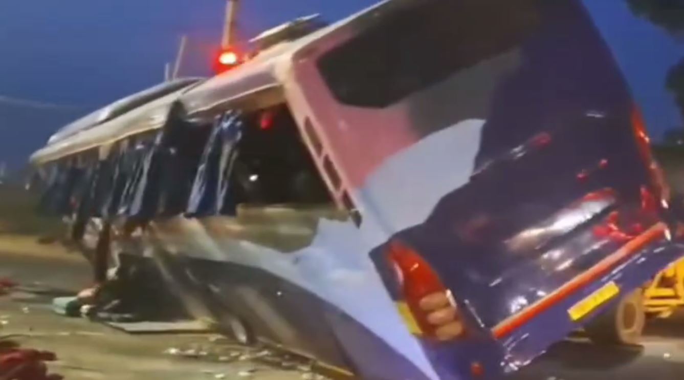 Road Accident Punjab: ਜ਼ੀਰਕਪੁਰ 'ਚ ਨਿੱਜੀ ਬੱਸ ਅਤੇ ਟਰੱਕ ਵਿਚਾਲੇ ਟੱਕਰ, 20 ਤੋਂ ਵੱਧ ਯਾਤਰੀ ਜ਼ਖ਼ਮੀ