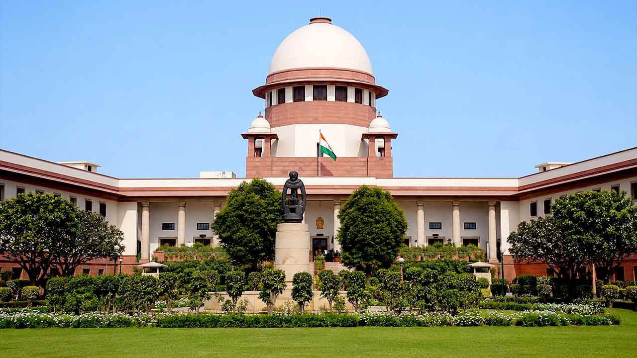 Supreme Court: ਅਵਾਰਾ ਕੁੱਤਿਆਂ ਸਬੰਧੀ ਸੁਪਰੀਮ ਕੋਰਟ ਦਾ ਵੱਡਾ ਫ਼ੈਸਲਾ, Dog Lovers ਨੂੰ ਵੱਡਾ ਝਟਕਾ
