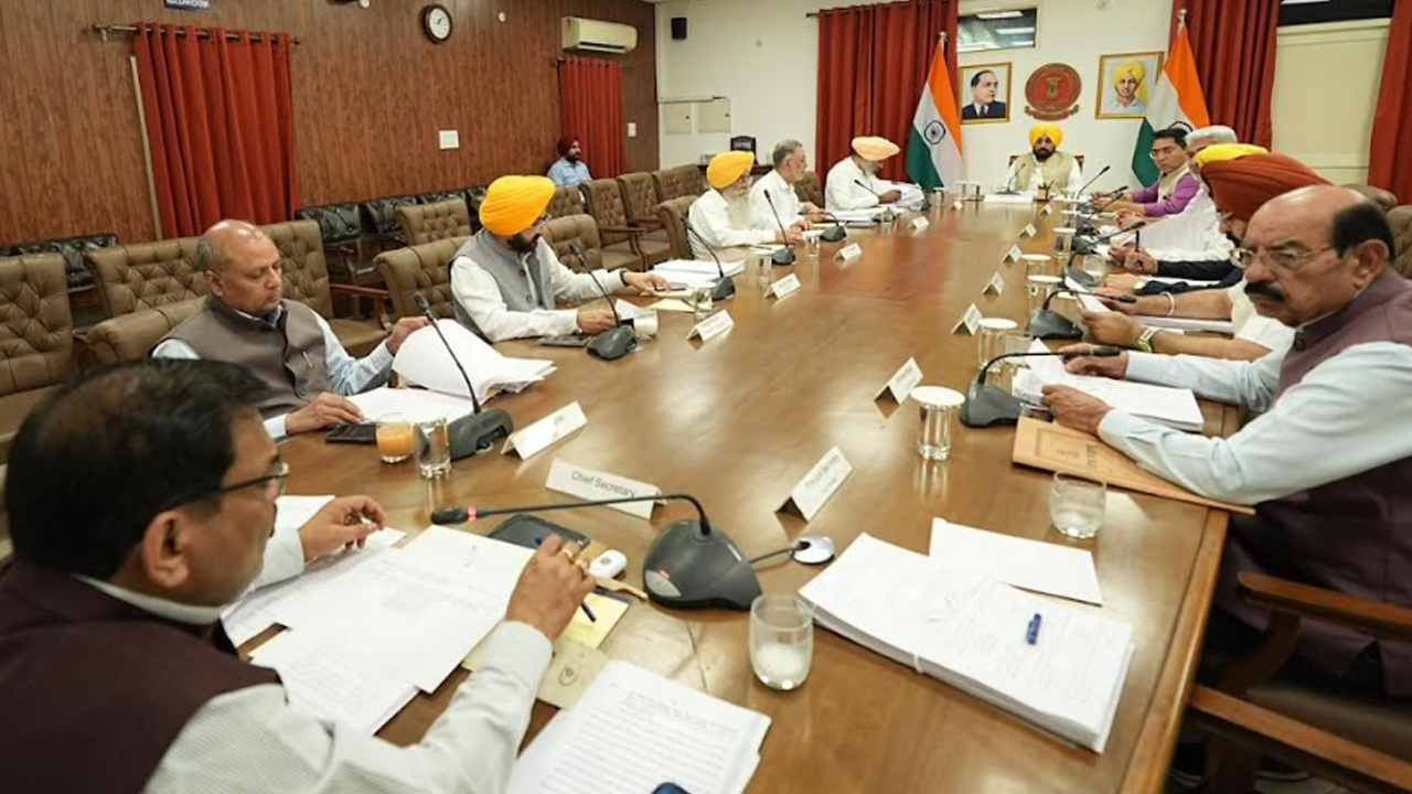 Punjab Government News: ਮੁੱਖ ਮੰਤਰੀ ਭਗਵੰਤ ਸਿੰਘ ਮਾਨ ਦੀ ਅਗਵਾਈ 'ਚ ਵਜ਼ਾਰਤ ਵੱਲੋਂ ਚੋਣ ਵਿਭਾਗ ਦੇ ਸੇਵਾ ਨਿਯਮਾਂ ’ਚ ਸੋਧ ਨੂੰ ਹਰੀ ਝੰਡੀ, ਵੋਟਰ ਸੂਚੀਆਂ ਦੀ ਵਿਸ਼ੇਸ਼ ਸੁਧਾਈ ਨੂੰ ਸੁਚਾਰੂ ਰੂਪ ਵਿੱਚ ਯਕੀਨੀ ਬਣਾਇਆ ਜਾ ਸਕੇਗਾ