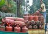 LPG Gas Update: ਗੈਸ ਸਿਲੰਡਰ ਦੀਆਂ ਕੀਮਤਾਂ 'ਚ ਰਿਕਾਰਡ ਤੋੜ ਵਾਧਾ, ਕਾਰੋਬਾਰੀਆਂ ਨੂੰ ਵੱਡਾ ਝਟਕਾ!