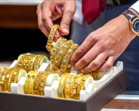 Gold Price Drop: ਸਰਾਫਾ ਬਾਜ਼ਾਰ ’ਚ ਸਸਤਾ ਹੋਇਆ ਸੋਨਾ, ਚਾਂਦੀ ਦੀ ਕੀਮਤ ’ਚ ਬਦਲਾਅ ਨਹੀਂ