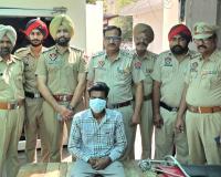 Amritsar Crime News: ਅੰਮ੍ਰਿਤਸਰ ਪੁਲਿਸ ਦੀ ਮੁਸਤੈਦੀ, ਮਹਿਲਾ ਦਾ ਪਰਸ ਲੈ ਕੇ ਭੱਜਣ ਵਾਲਾ ਲੁਟੇਰਾ ਗ੍ਰਿਫ਼ਤਾਰ