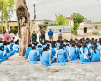 Awareness campaign: ਸਰਕਾਰੀ ਕੰਨਿਆਂ ਸੀਨੀਅਰ ਸੈਕੰਡਰੀ ਸਕੂਲ, ਸਾਦਿਕ ਵਿਖੇ ਐਚ.ਪੀ.ਵੀ ਵੈਕਸੀਨ ਬਾਰੇ ਕੀਤਾ ਜਾਗਰੂਕ